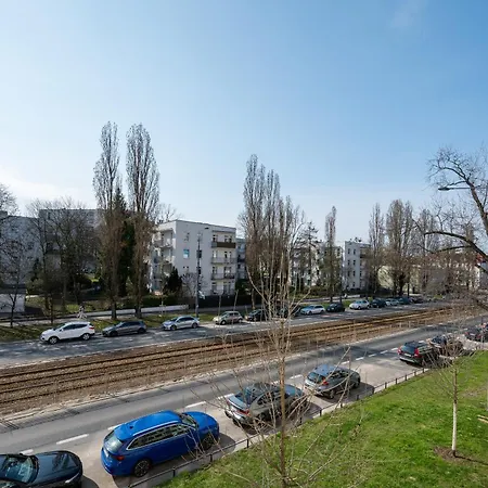 Plac Wilsona Charming By Bookinghost * Warsaw